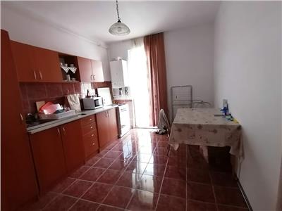 Apartament cu o camera | 32 mp | zona Eroilor | Floresti